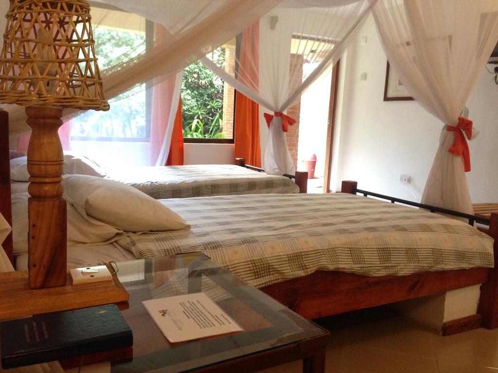 Outpost Lodge Arusha Chambre photo